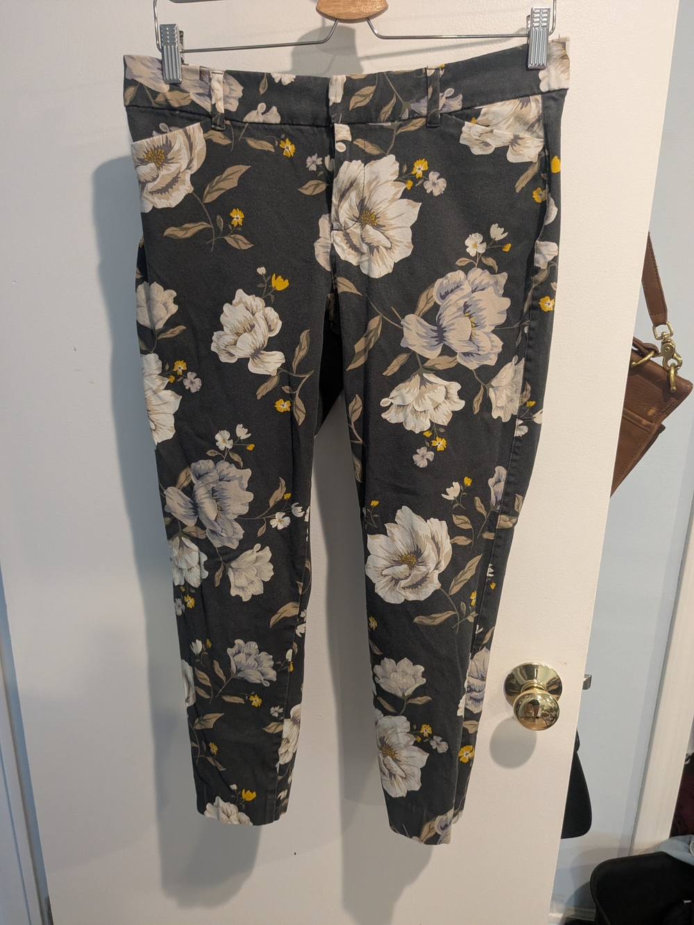 Old Navy Black Floral Pixie Pants with Cream and Yellow Flowers